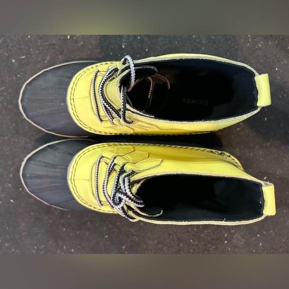 Women’s Sorel Out & About rain boots sz 7 - Picture 5 of 7